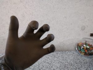 育毛と発毛より大事、抜け毛予防編!抜け毛予防シャンプーを学んでハゲ対策!アラサー男子の薄毛対策。シャンプー編。